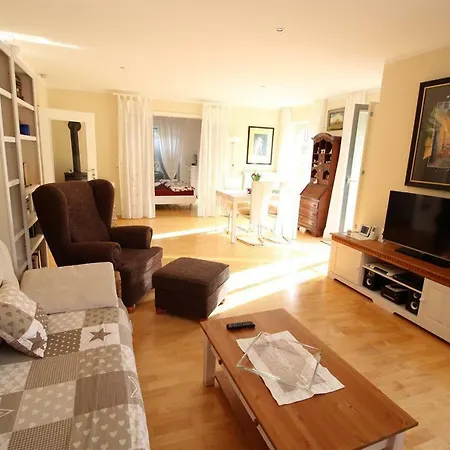 Apartment Ferienwohnung Lutz Witt Hus *