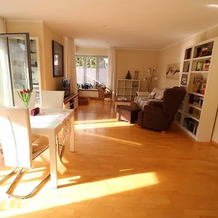 Ferienwohnung Lutz Witt Hus Apartment *