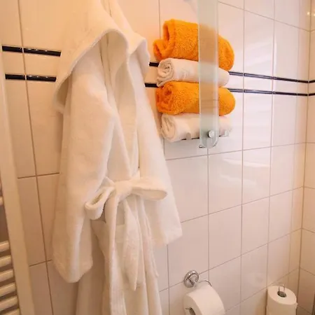 Apartment Ferienwohnung Lutz Witt Hus *